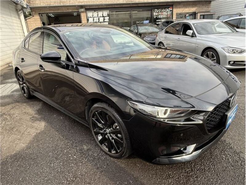 MAZDA3