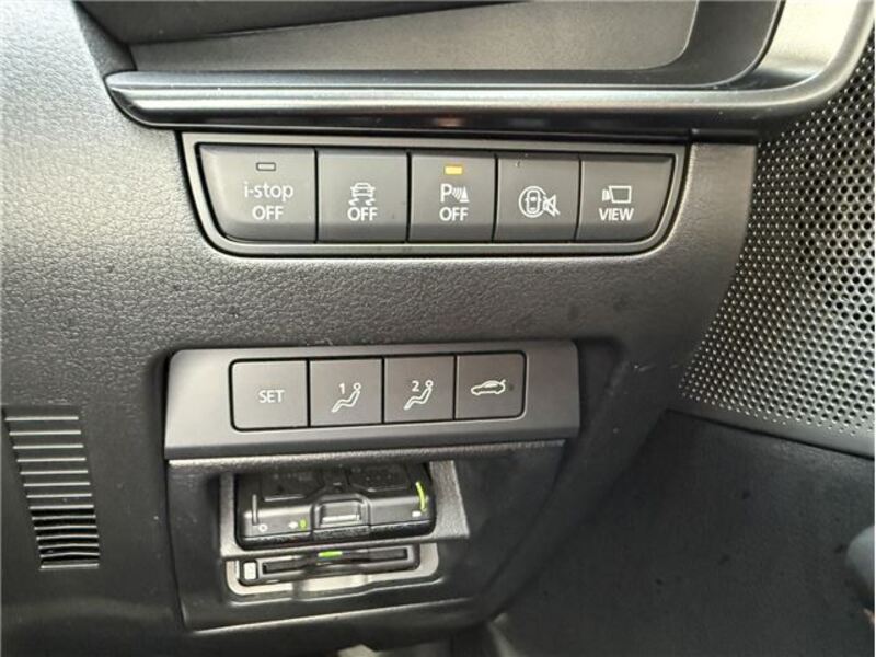 MAZDA3