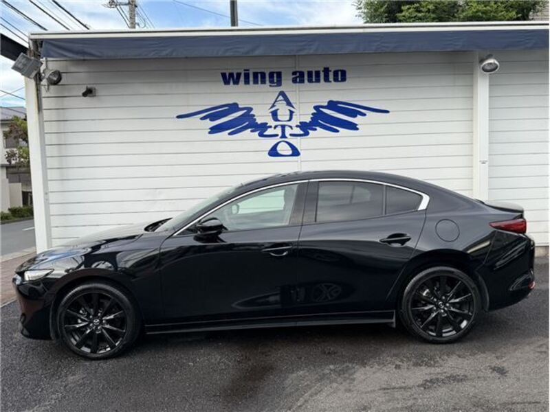 MAZDA3
