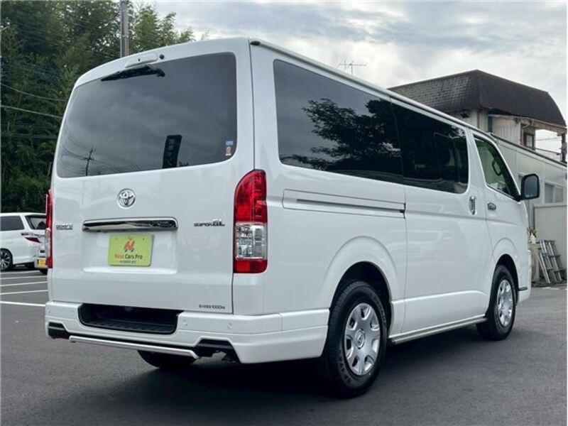 HIACE