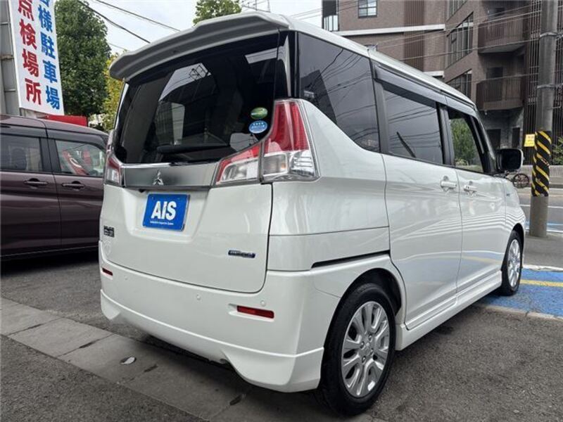 DELICA D2