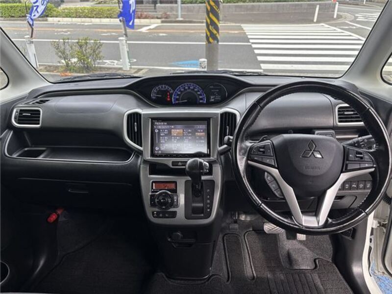 DELICA D2