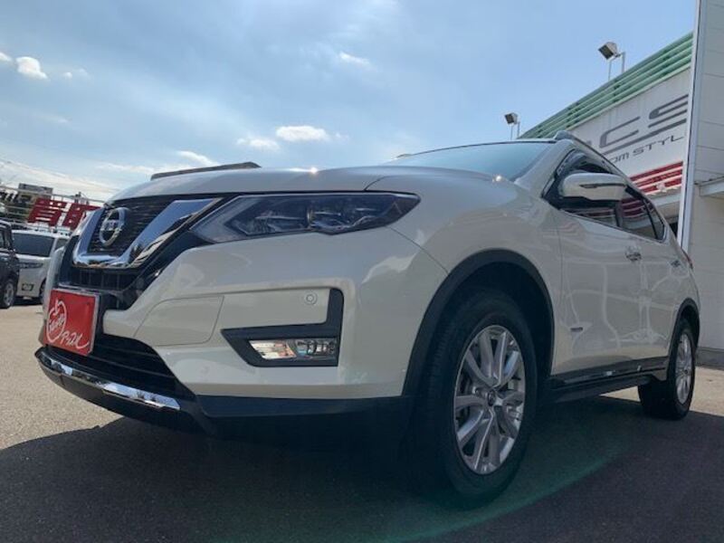 X-TRAIL