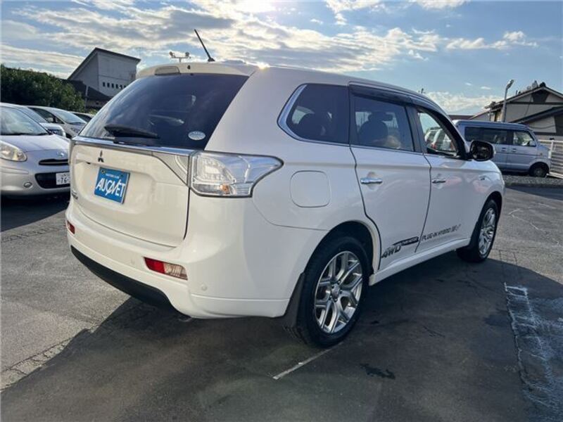 OUTLANDER PHEV