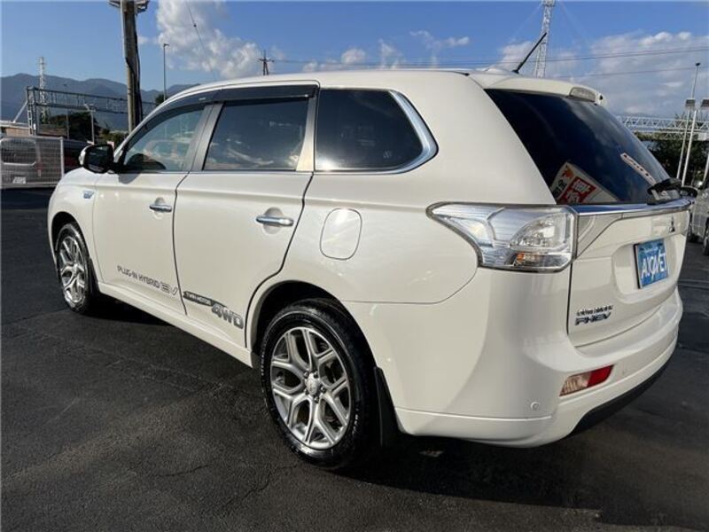 OUTLANDER PHEV