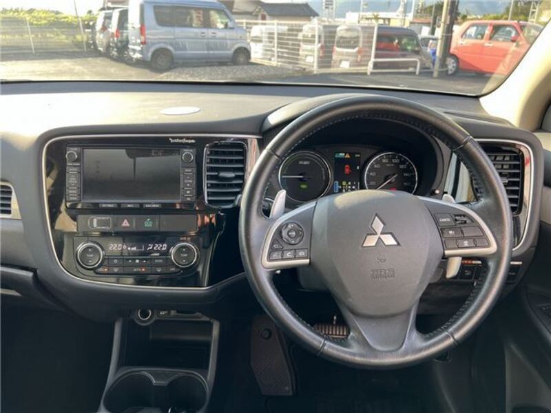 OUTLANDER PHEV
