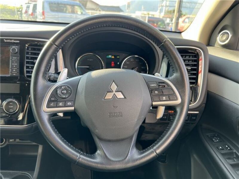 OUTLANDER PHEV