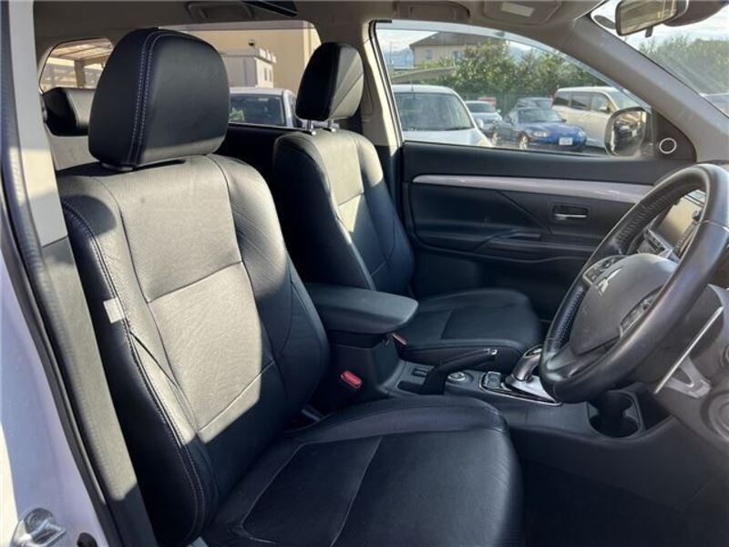 OUTLANDER PHEV