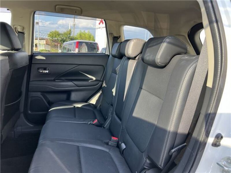 OUTLANDER PHEV