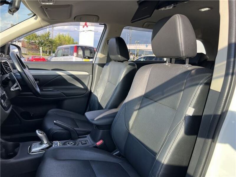 OUTLANDER PHEV