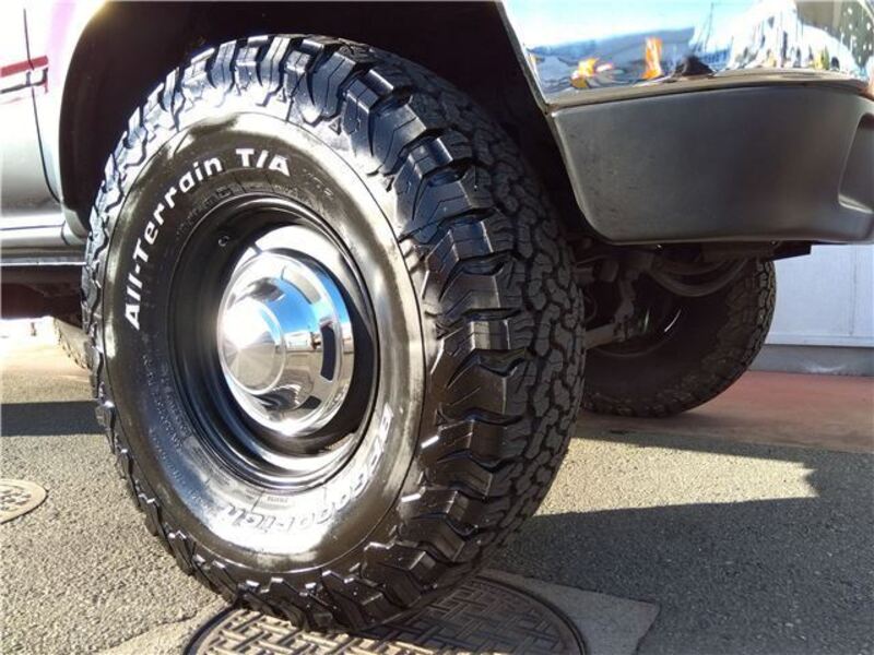 HILUX SURF