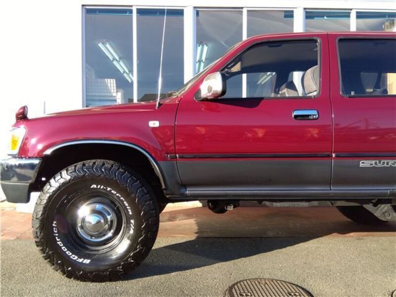 HILUX SURF