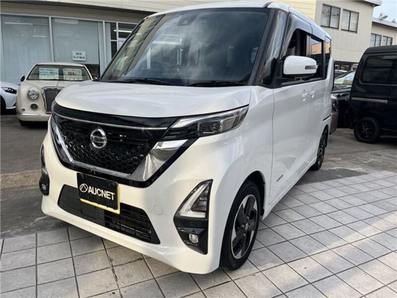 NISSAN ROOX