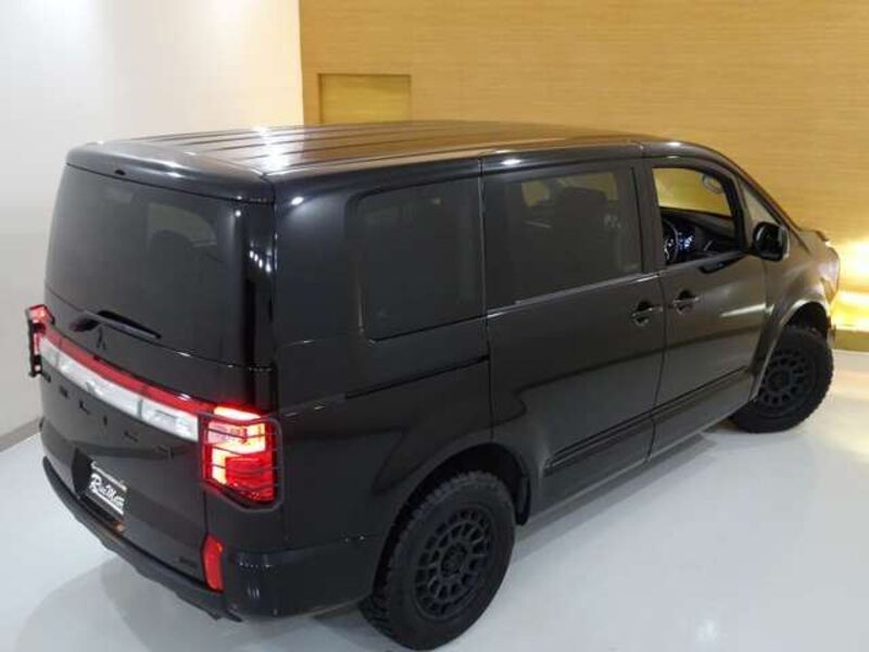 DELICA D5