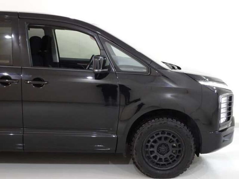 DELICA D5