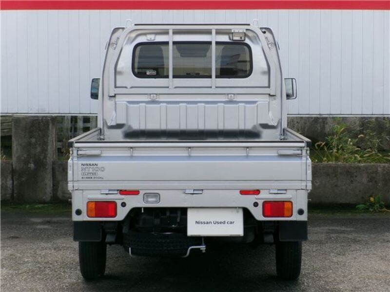 CLIPPER TRUCK