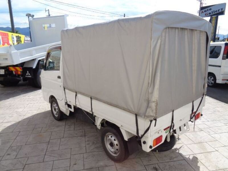 CLIPPER TRUCK