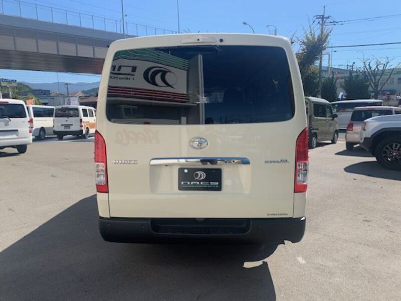 HIACE VAN