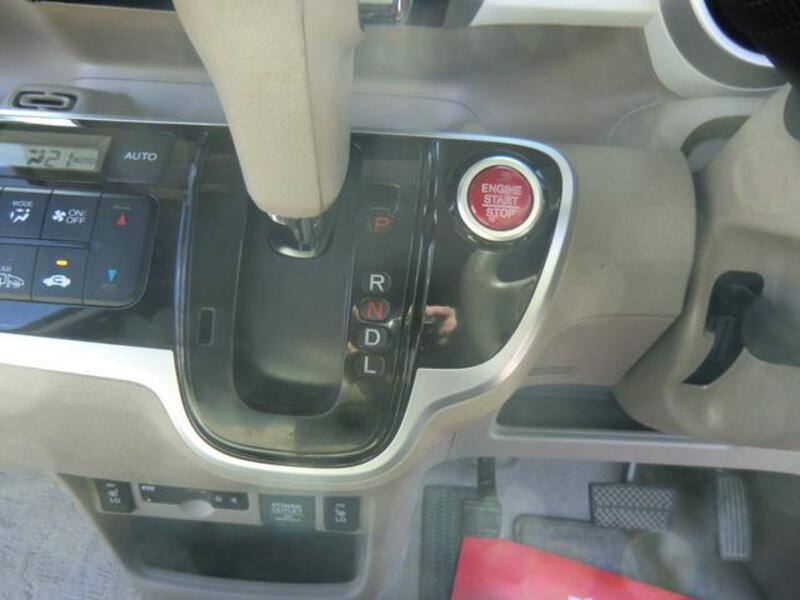 N BOX