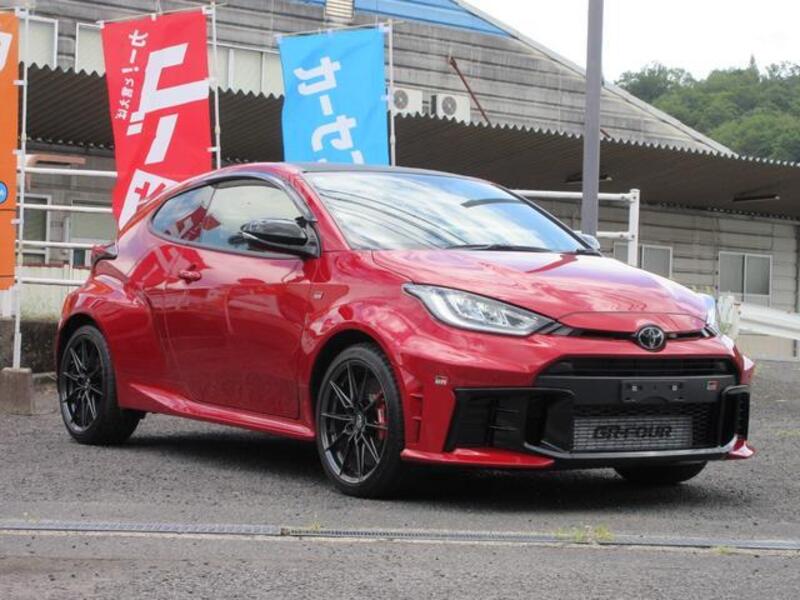 GR YARIS