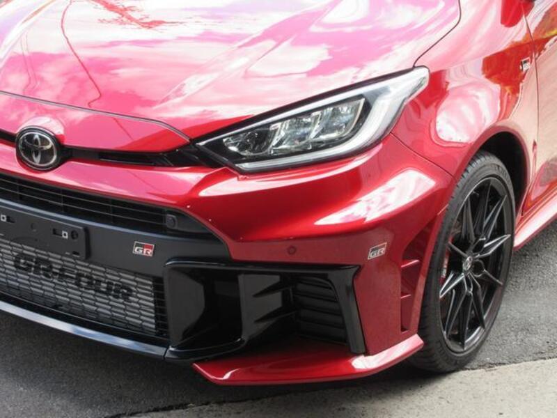 GR YARIS