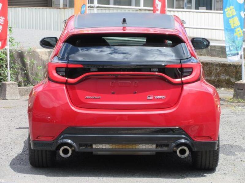 GR YARIS