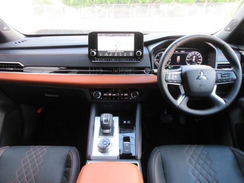 OUTLANDER PHEV