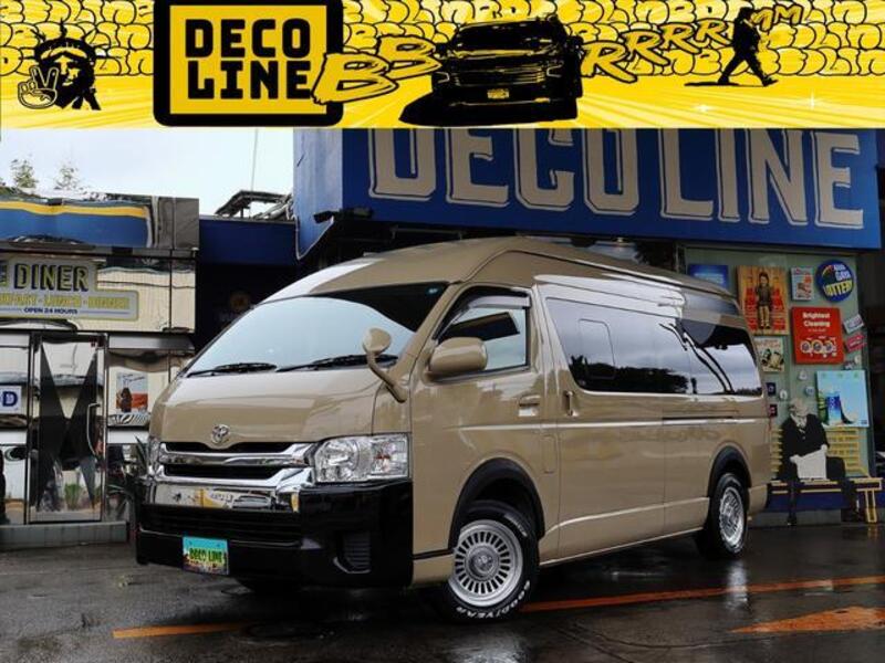 TOYOTA HIACE VAN