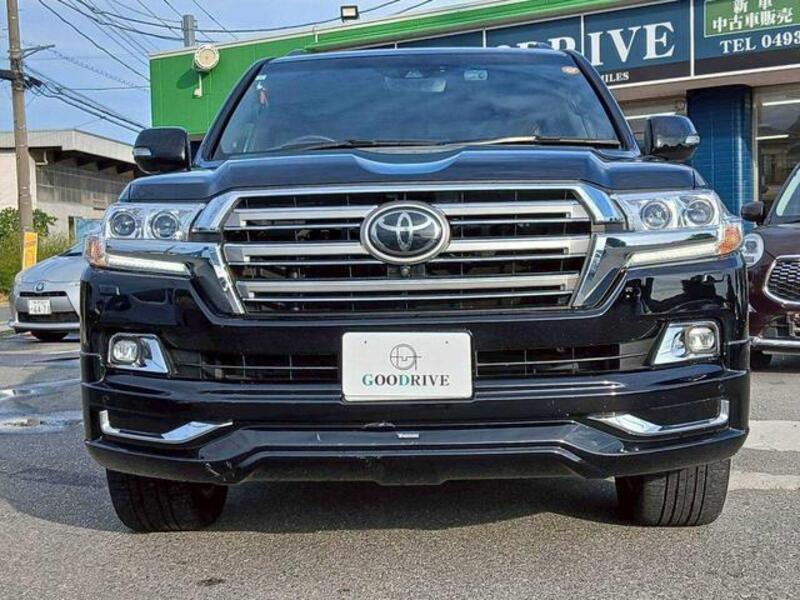 LAND CRUISER