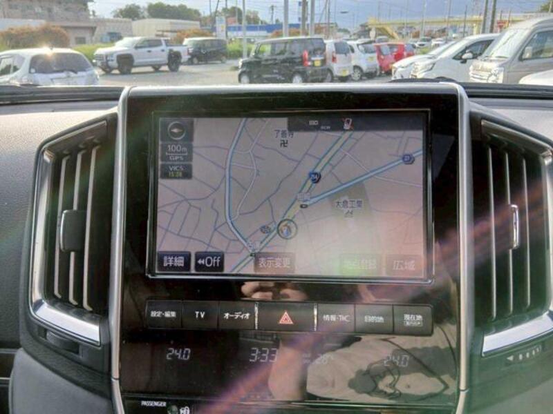 LAND CRUISER