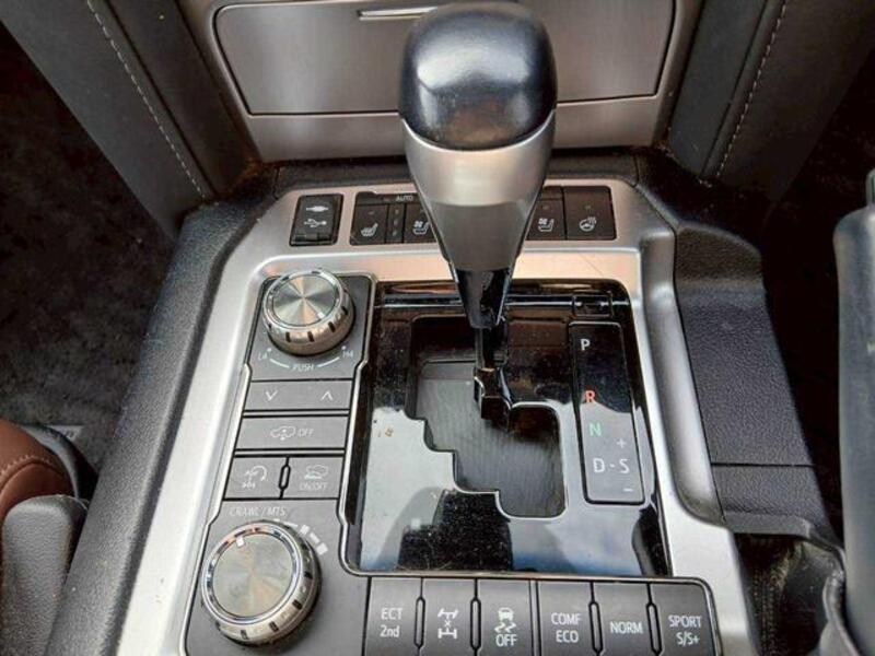 LAND CRUISER