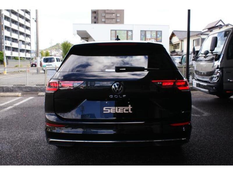 GOLF VARIANT