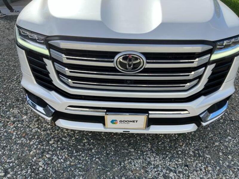 LAND CRUISER