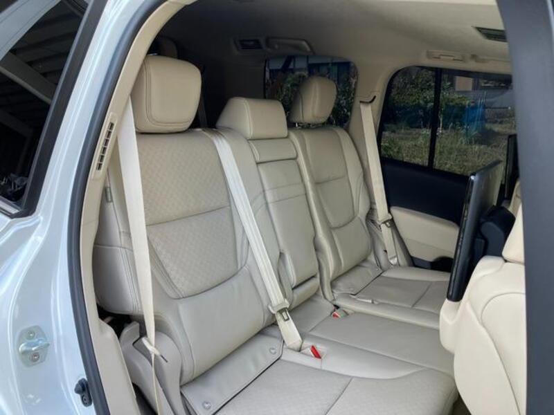 LAND CRUISER