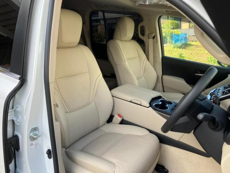 LAND CRUISER