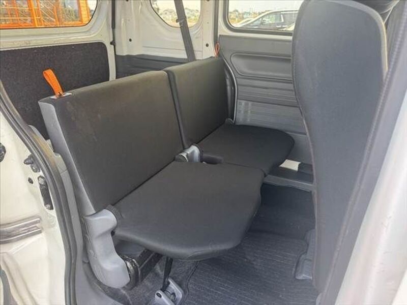 N-VAN