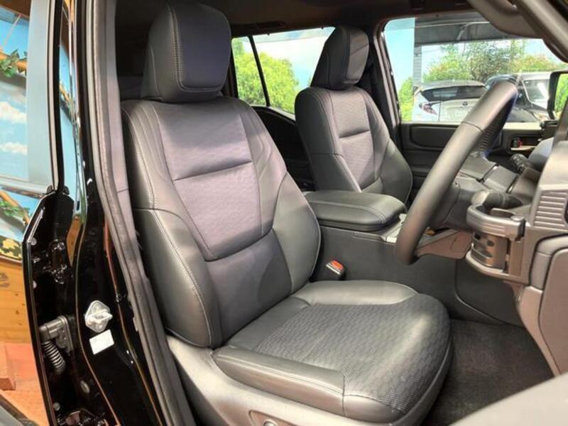 LAND CRUISER 250