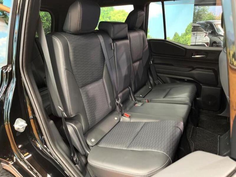 LAND CRUISER 250