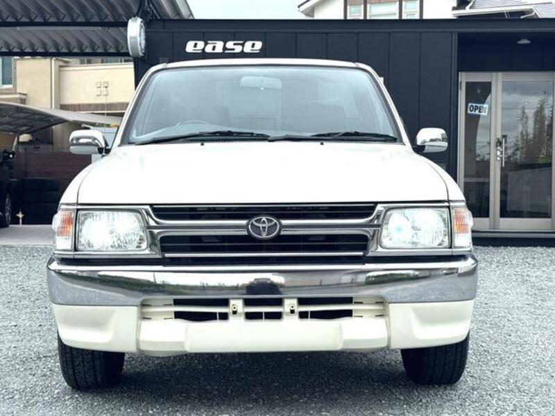 HILUX