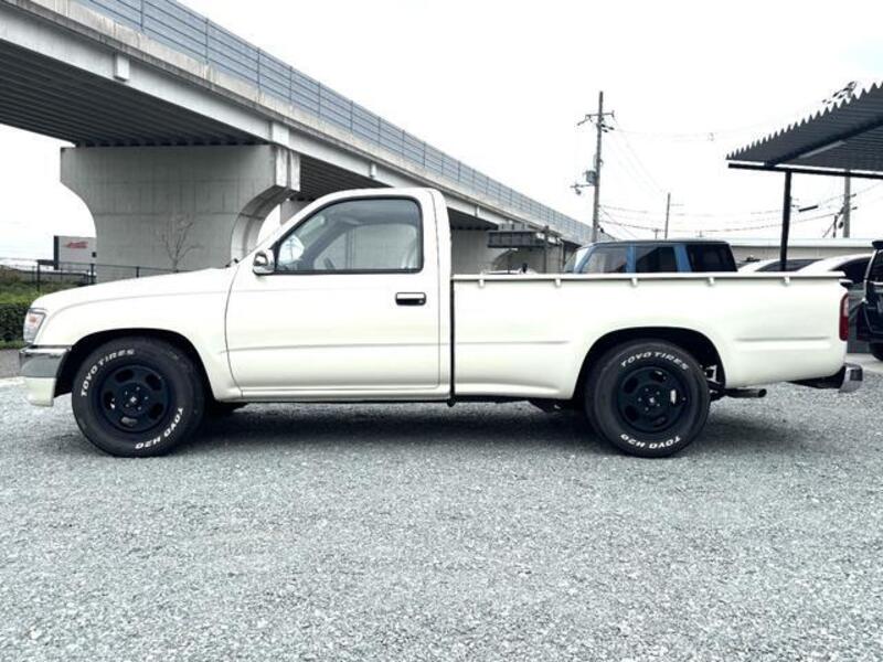 HILUX