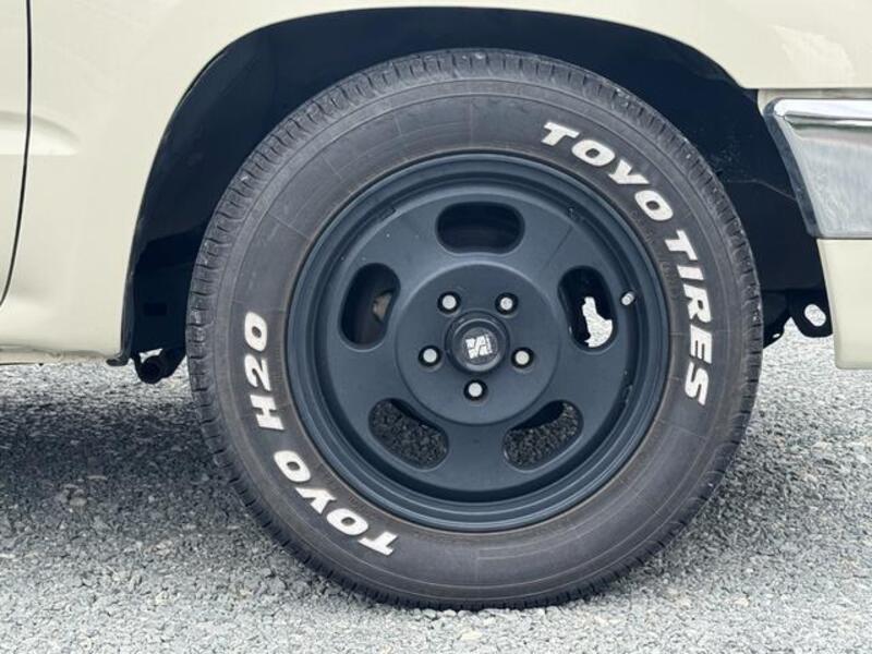 HILUX
