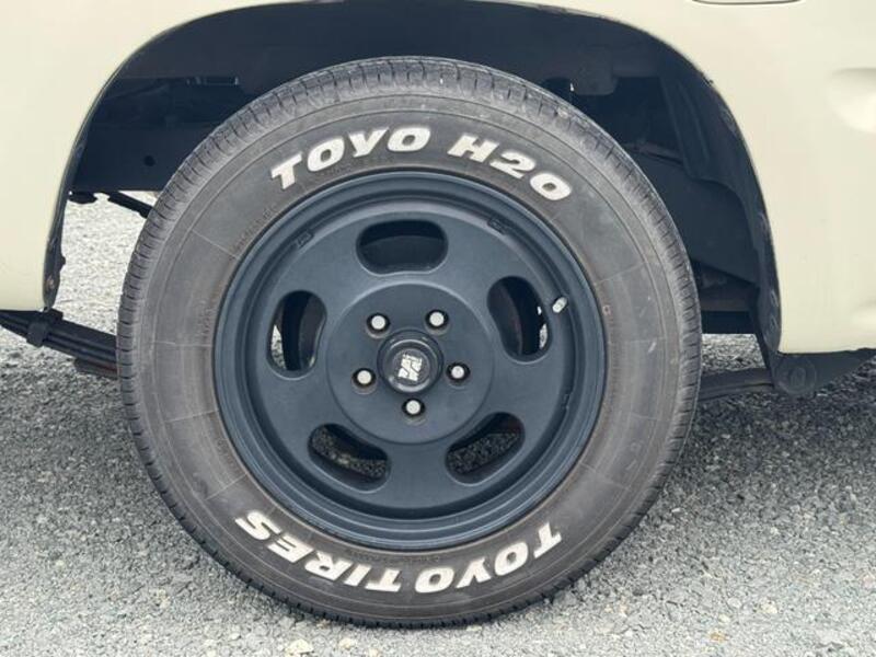 HILUX