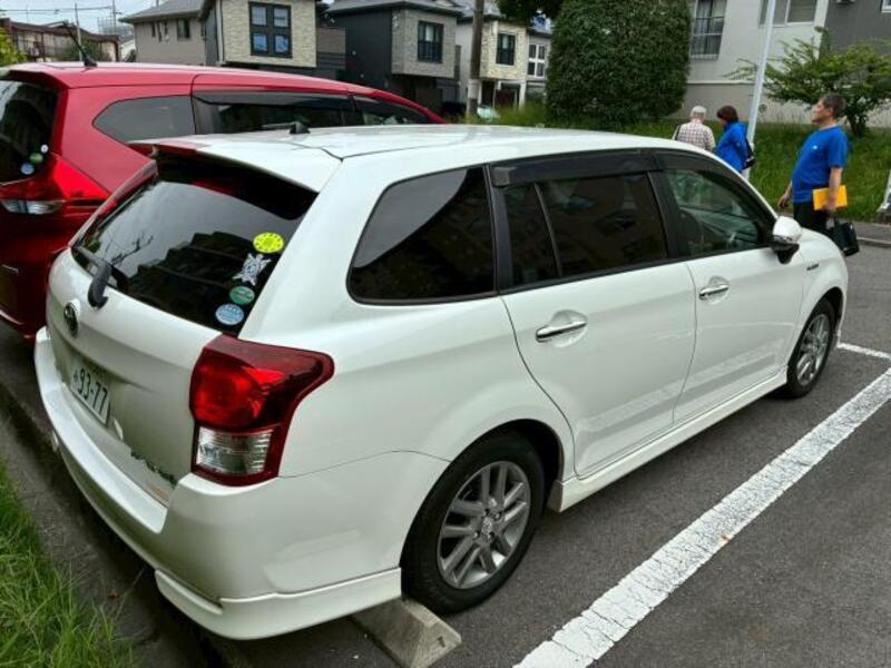 COROLLA FIELDER