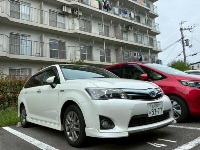 COROLLA FIELDER