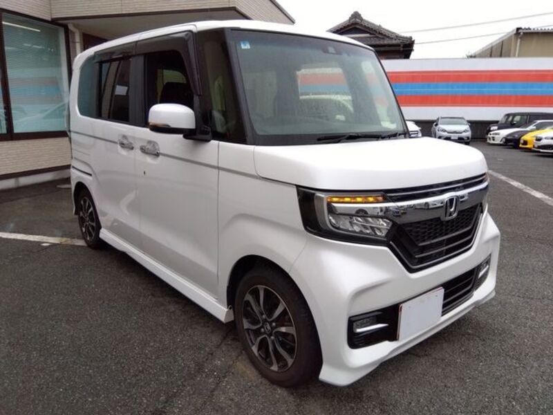 N BOX CUSTOM