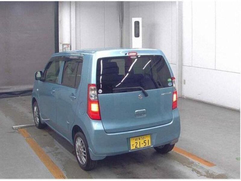 WAGON R