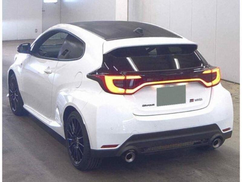 GR YARIS