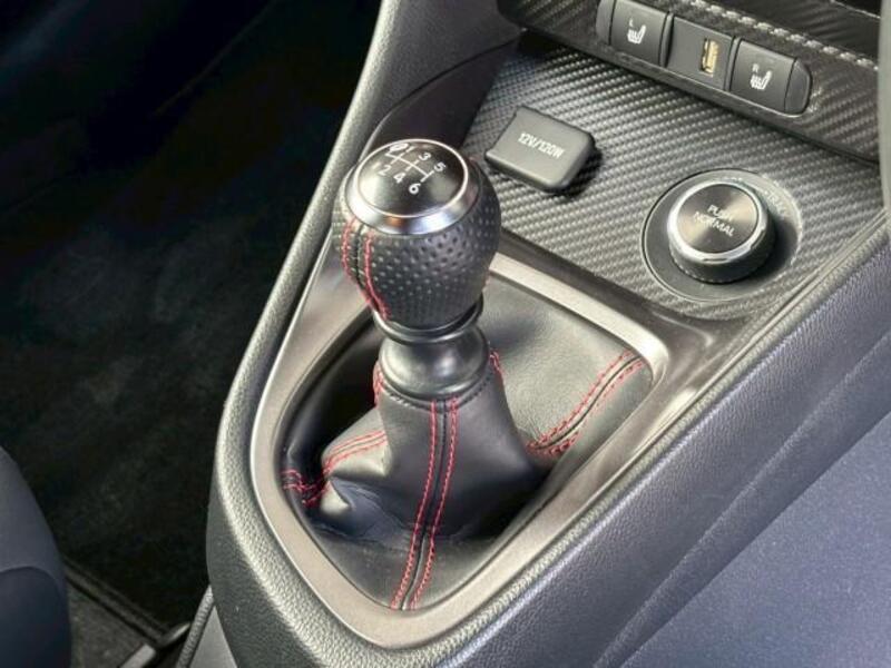 GR YARIS