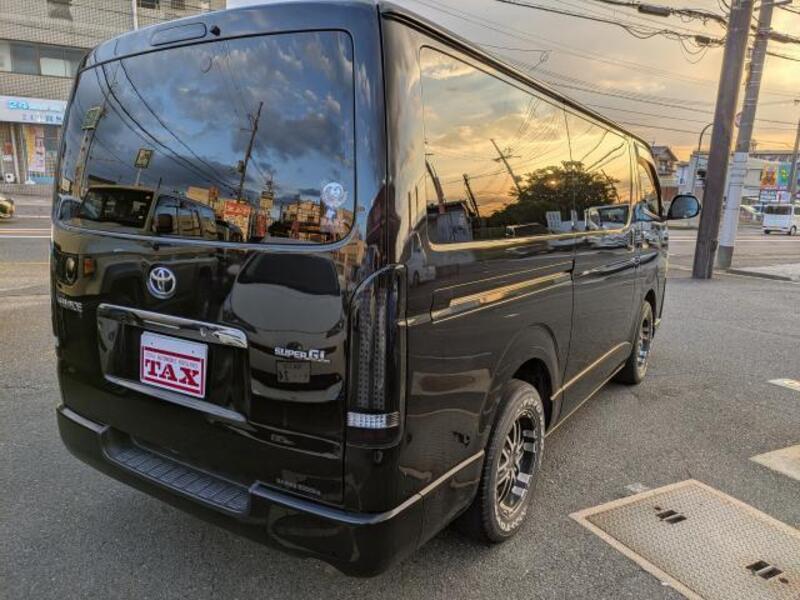 HIACE VAN