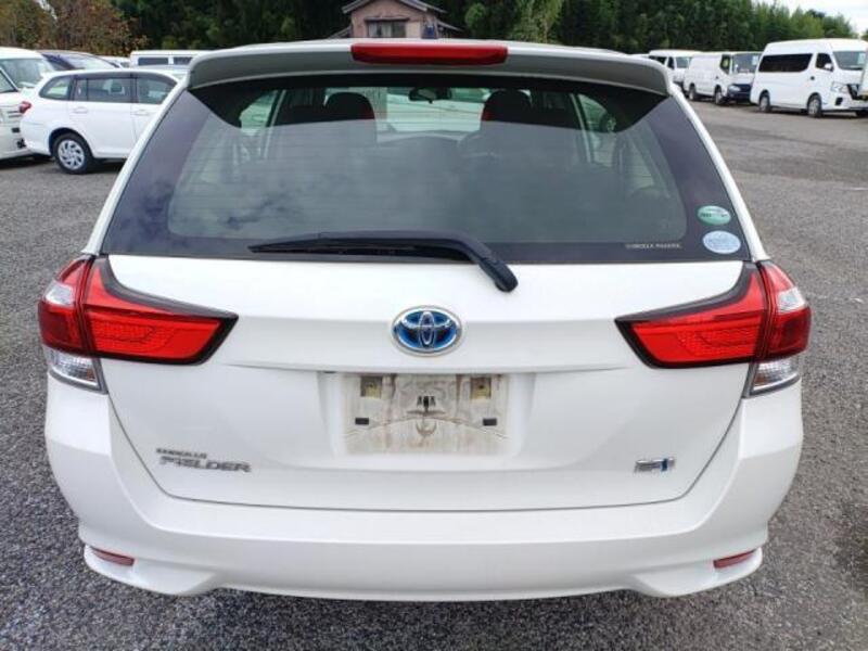 COROLLA FIELDER